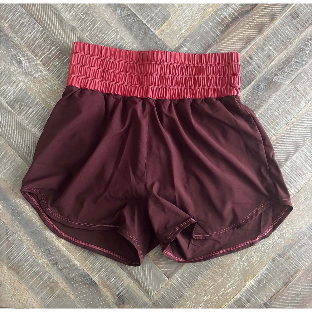 Nike Dri-FIT Womens High Waisted Training Shorts Burgundy FN3164-652 Size M NEW